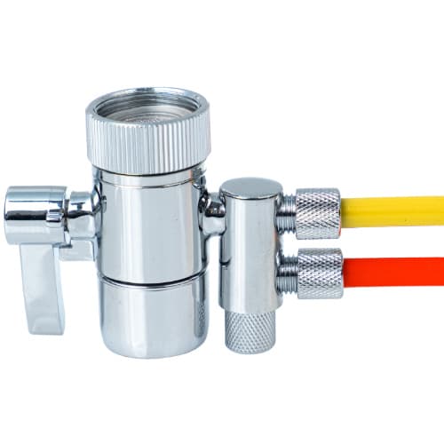 Hahnanschluss Adapter mit Perlator und Rücklauf für Abwasser - Verrohrung Der Hahnanschluss Adapter mit Perlator und Rücklauf für Abwasser mit Verrohrung