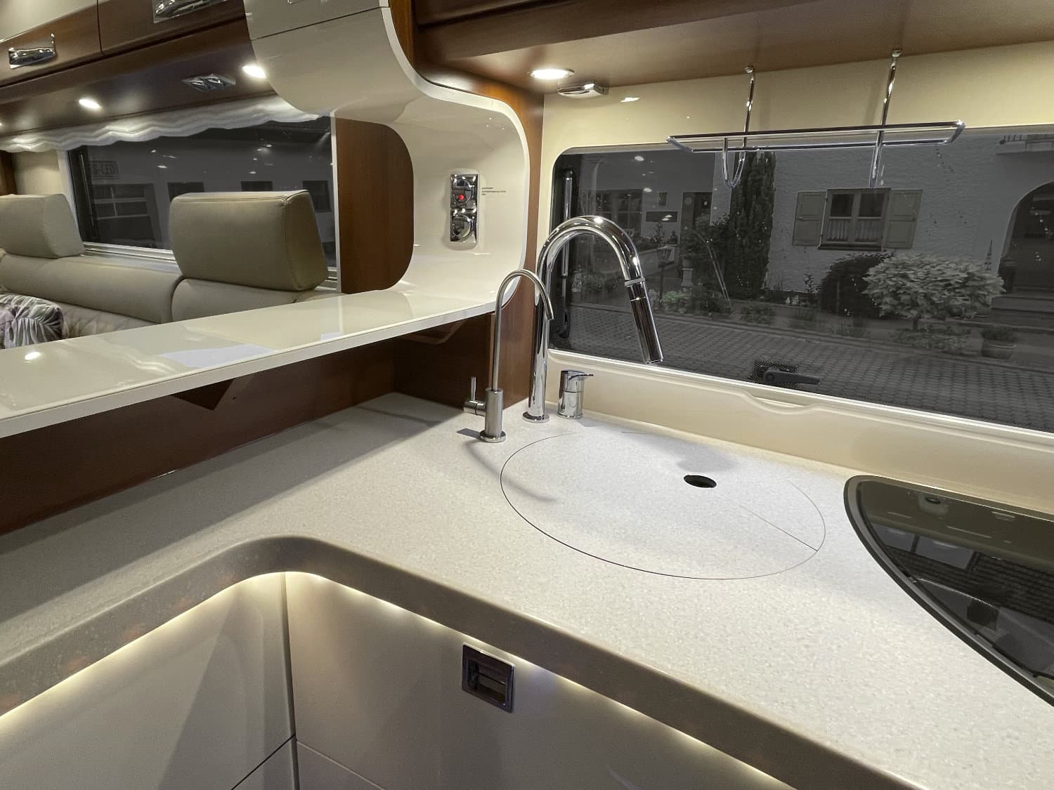 VISION AQUA Wohnmobil Wasserfitler VISION AQUA Wasserfilter eingebaut in einem Wohnmobil